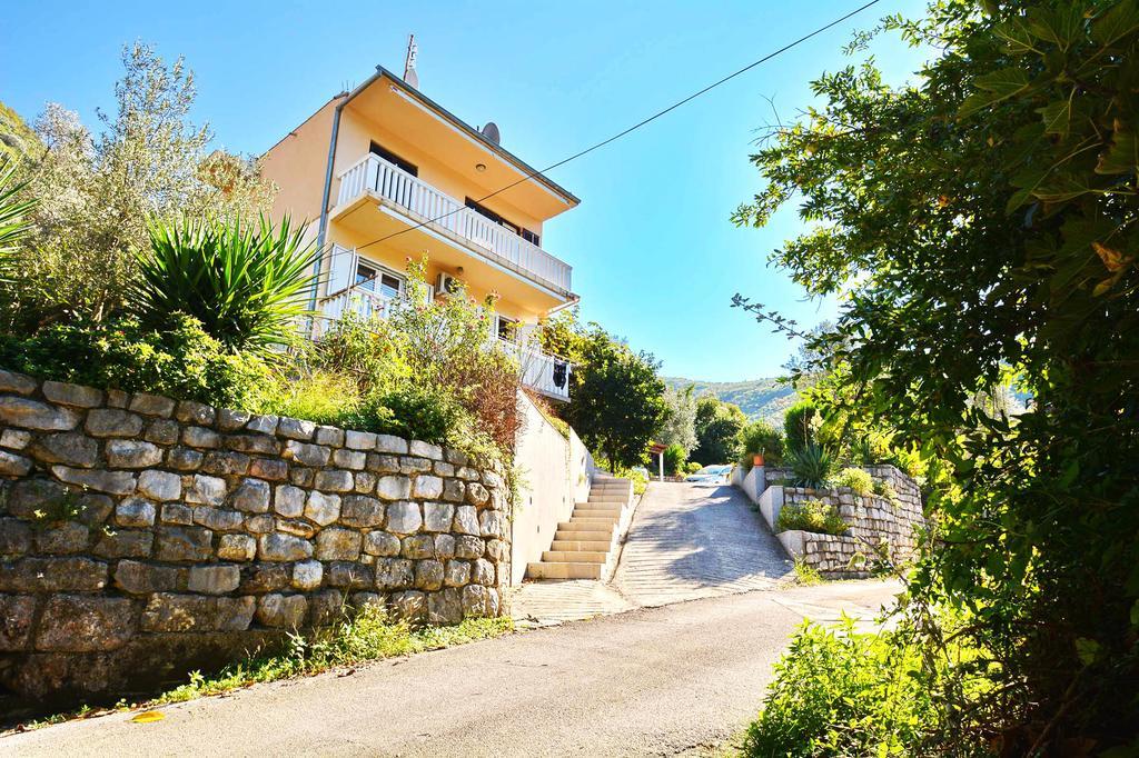 Apartment Rita 티바트 외부 사진